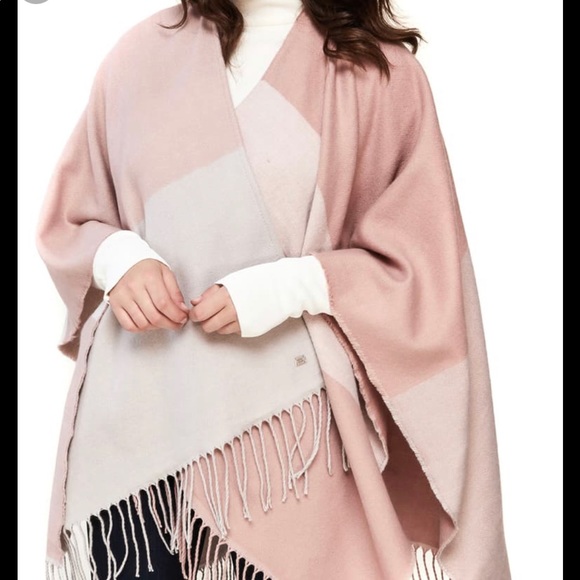 SOIA & KYO Scarfigan-NWT